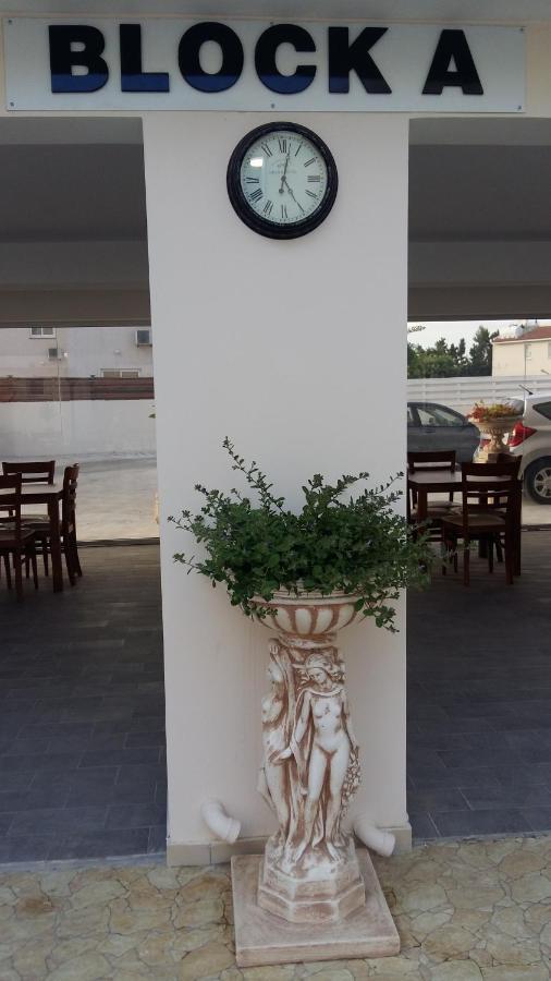Carisa Livadia Gardens Apartment Ngoại thất bức ảnh