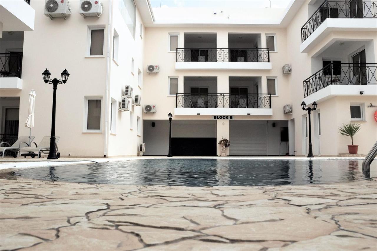 Carisa Livadia Gardens Apartment Ngoại thất bức ảnh