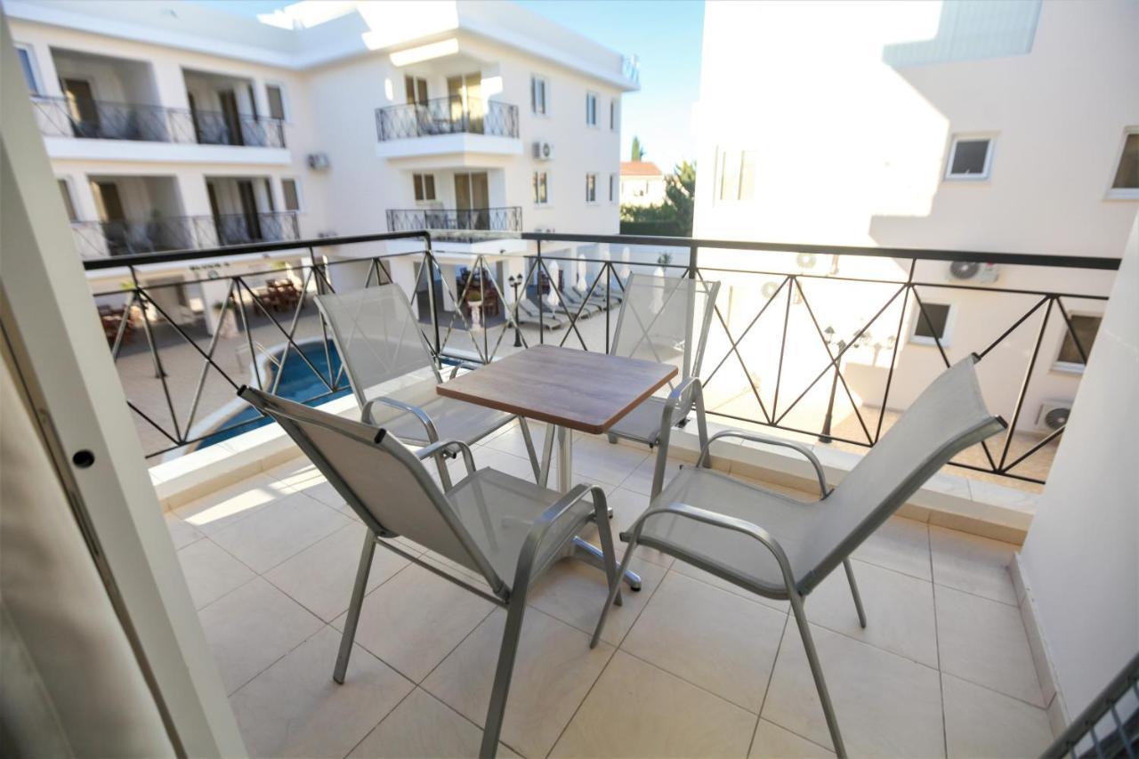 Carisa Livadia Gardens Apartment Ngoại thất bức ảnh