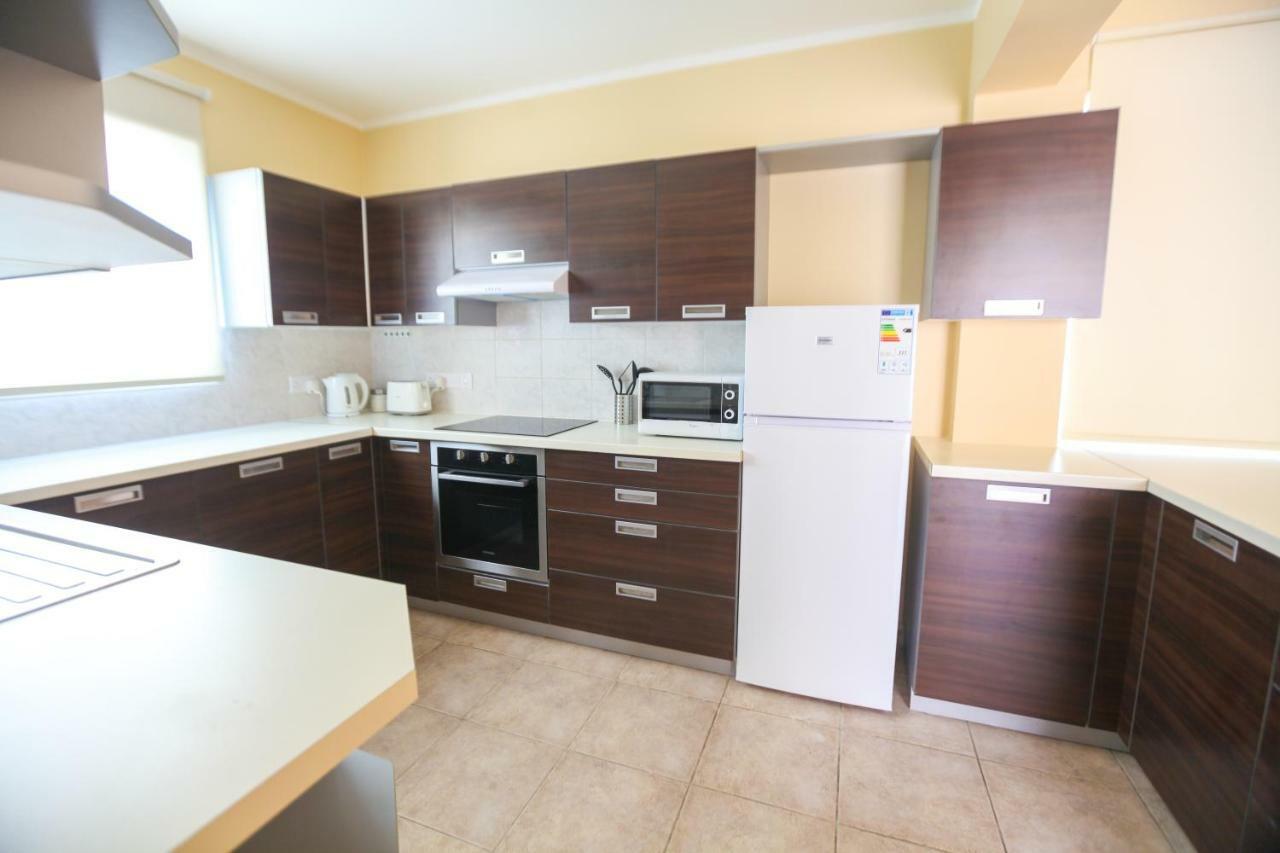 Carisa Livadia Gardens Apartment Ngoại thất bức ảnh