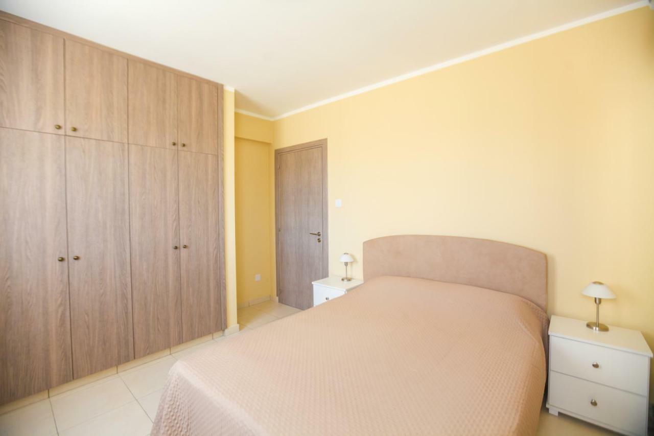Carisa Livadia Gardens Apartment Ngoại thất bức ảnh