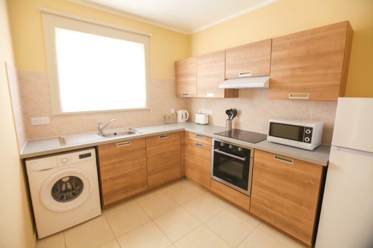 Carisa Livadia Gardens Apartment Ngoại thất bức ảnh